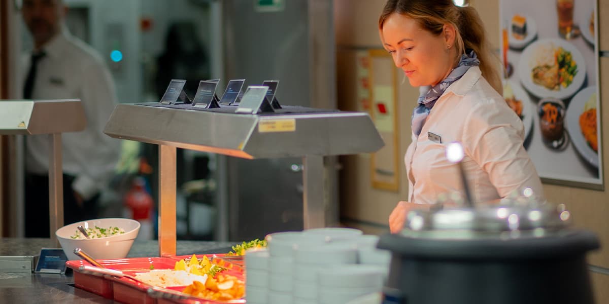 Buffet 7 Seas Self-service Restaurant line