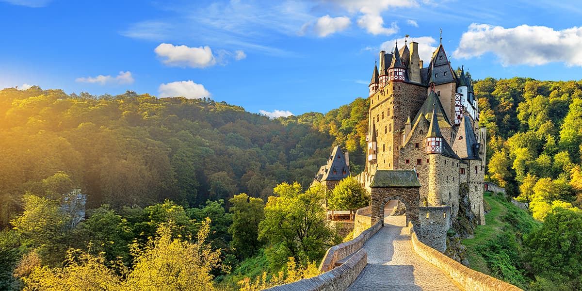 10 places to propose in europe HERO