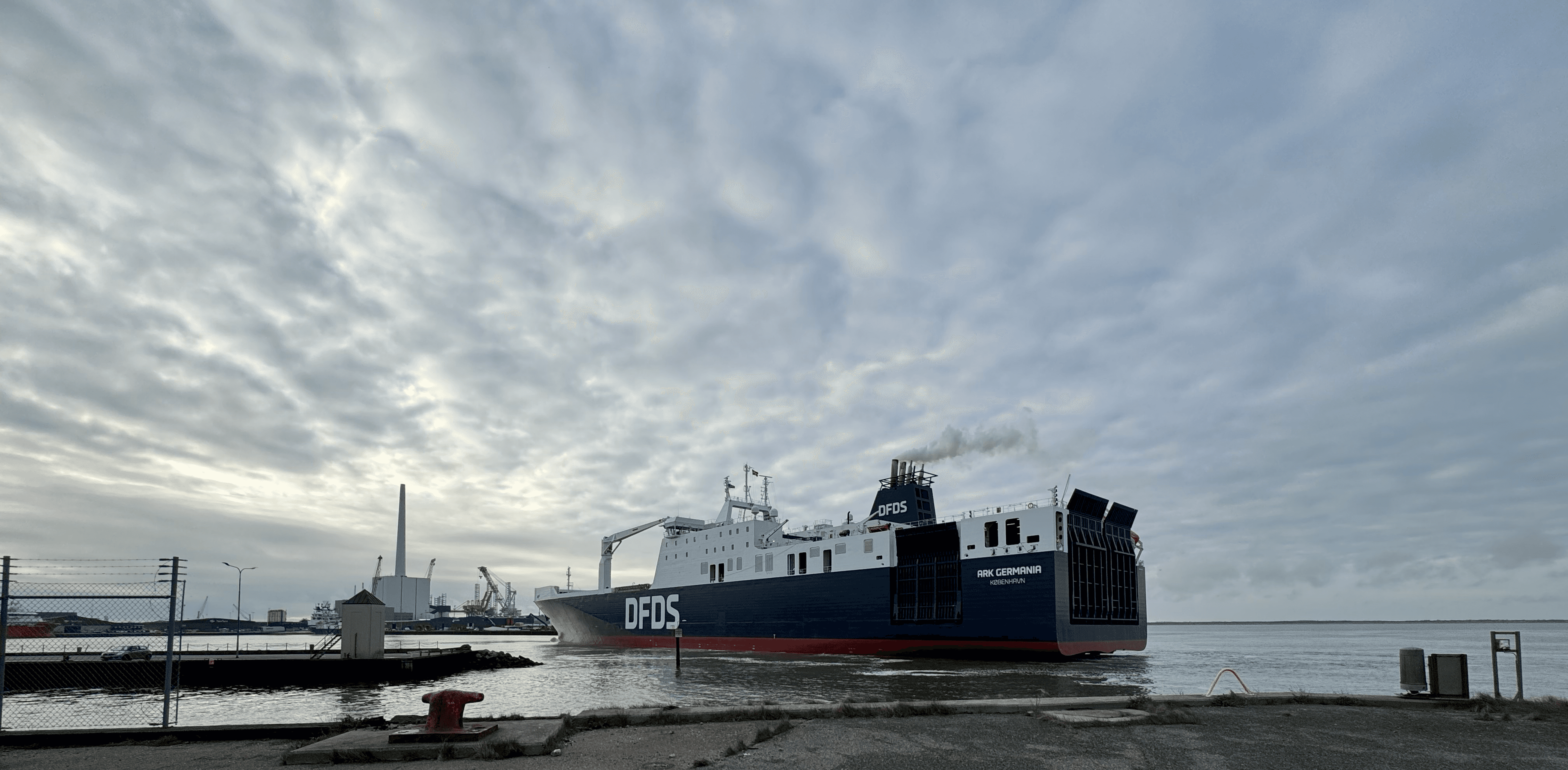 DFDS vessel Ark Germania, manoeuvring in the harbour.