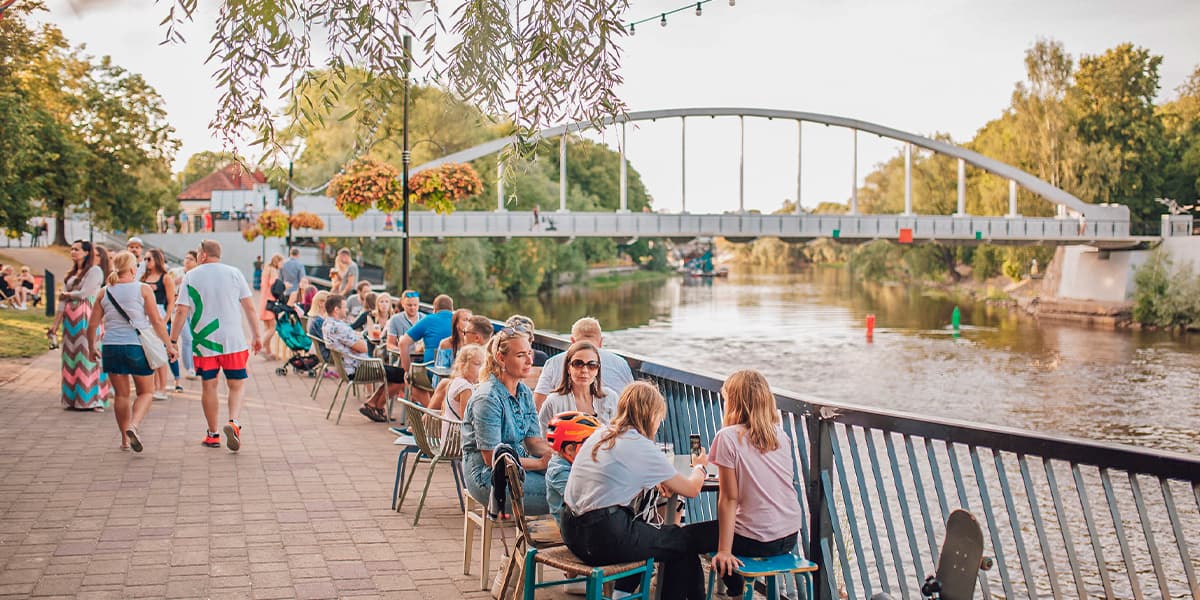 Tartu People at the riverside