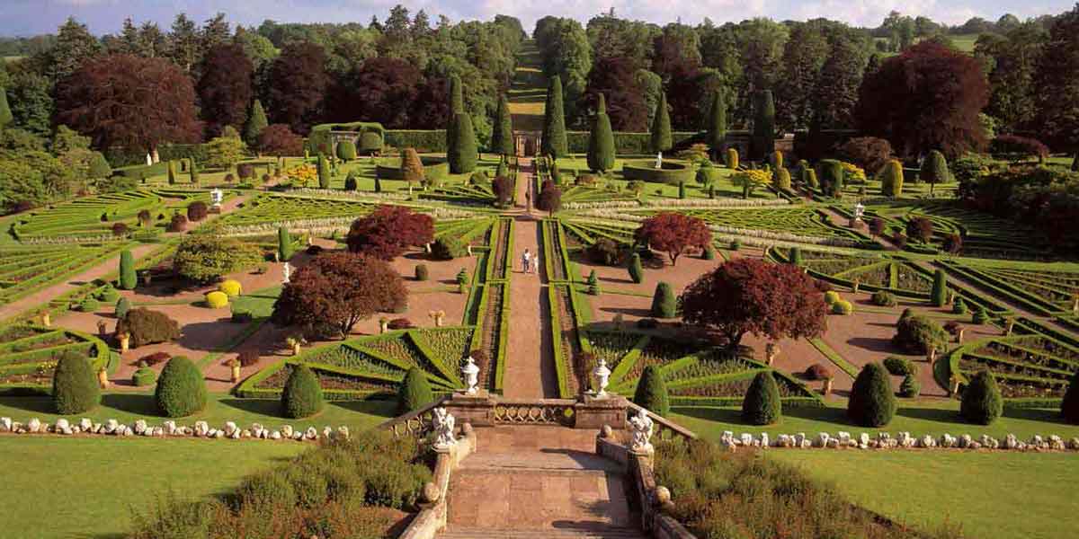 Large gardens in Scotland